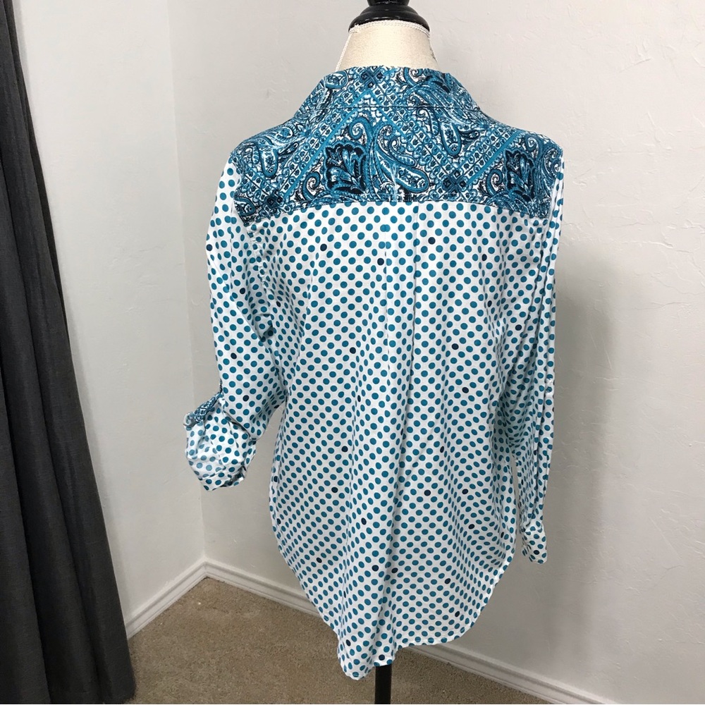 Style & Co Button Down Top - Picture 3 of 8